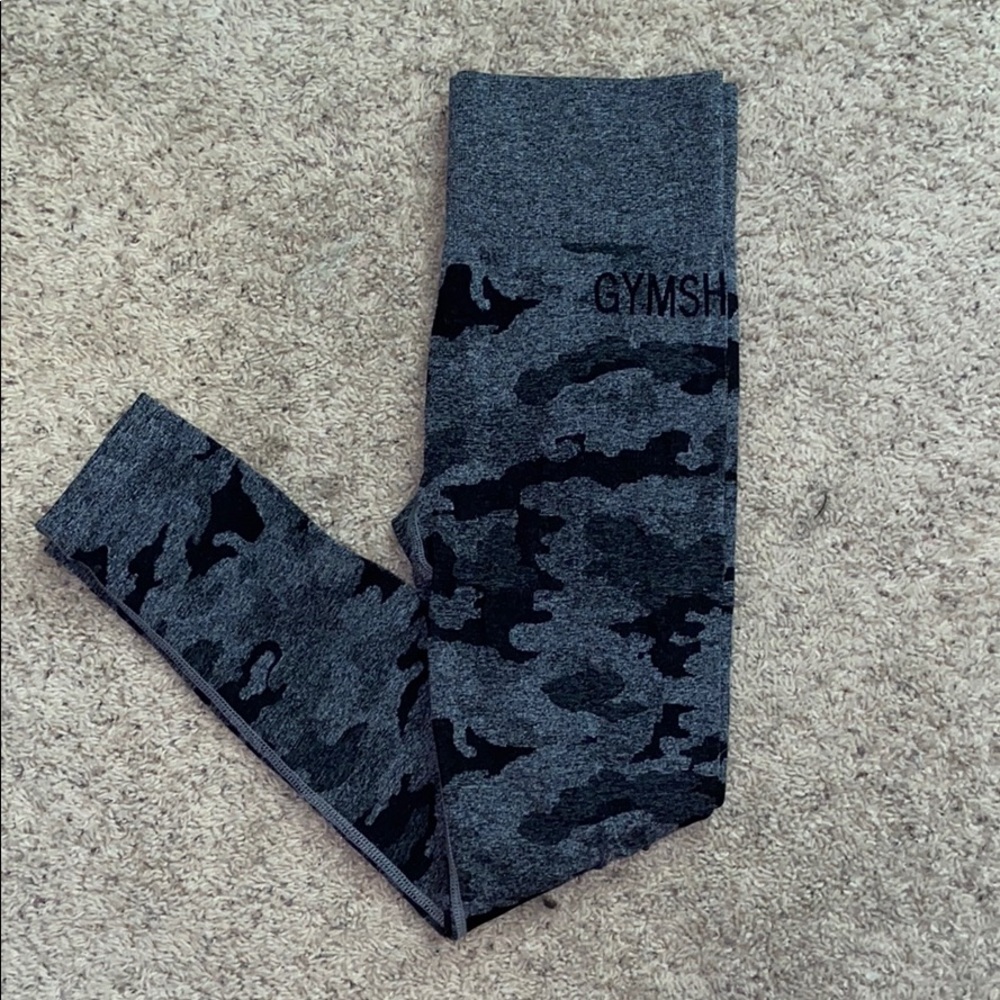 Faux Gymshark camo seamless